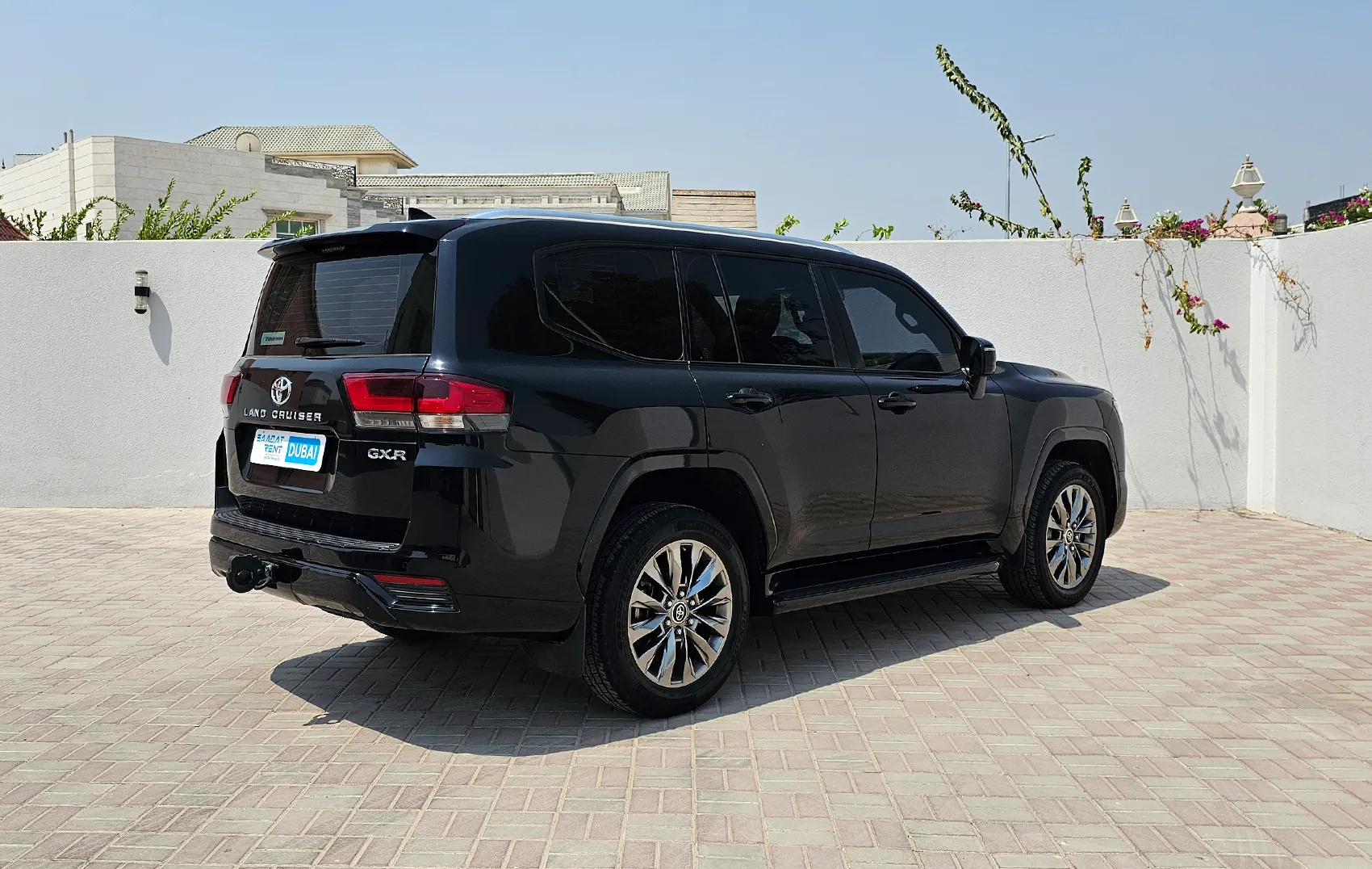 اجاره تویوتا لندکروز در دبی | کرایه لندکروز در دبی ۴۶۰ درهم ...